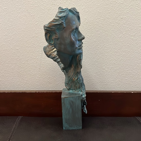 Hand Painted Sculpture Eyes Wide Open vs Eyes Closed Shut Signed by Artist - Picture 4 of 6